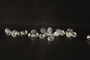 Бусины Чехия "PRECIOSA" бусины 451-19-602 4 мм 24 шт прозрачный/crystal